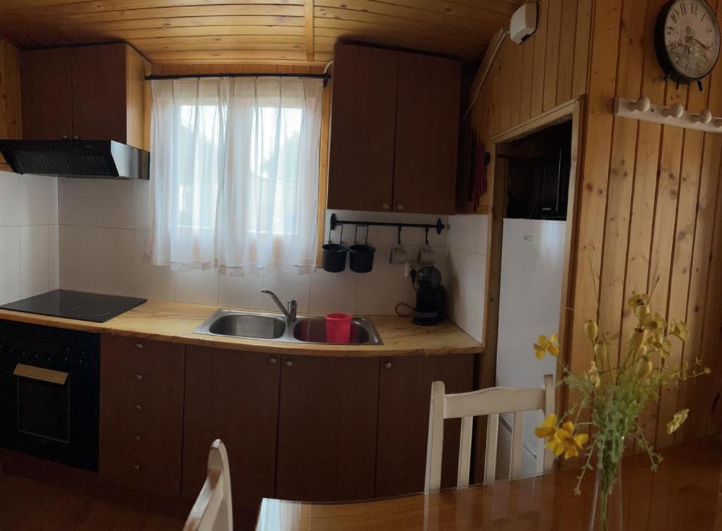 Cabana De Madera Especial Y Acogedora Cardenete Zewnętrze zdjęcie
